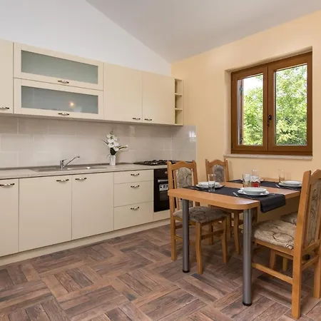 Diamant With Pool & Whirlpool