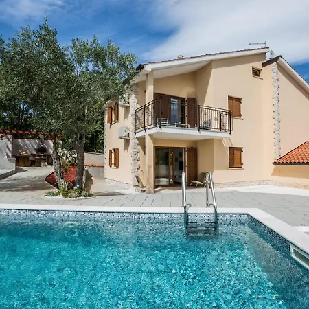 Apartment Diamant With Pool & Whirlpool *