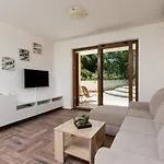 Apartament Diamant With Pool & Whirlpool Čižići