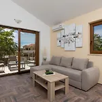 Apartament Diamant With Pool & Whirlpool Čižići
