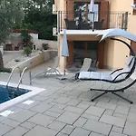 Diamant With Pool & Whirlpool Apartament *