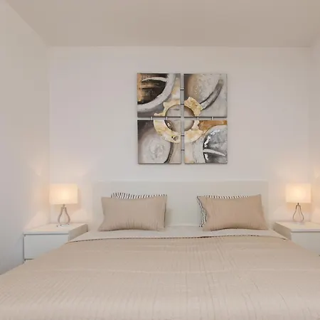Appartement Diamant With Pool & Whirlpool Čižići