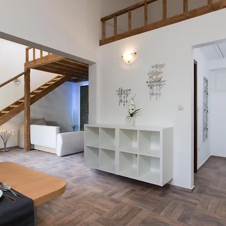 Appartement Diamant With Pool & Whirlpool Čižići