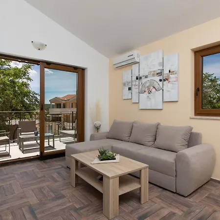 Appartement Diamant With Pool & Whirlpool Čižići
